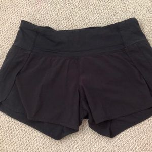 Lulu lemon Speed it up short 4”